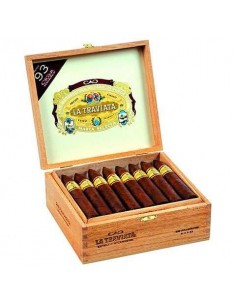 CAO La Traviata Favorito - купить в интернет-магазине Havana Smoke