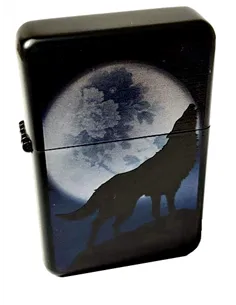 03122 Зажигалка бензиновая FARO Z16 черная эпоксид "Wolves 3"